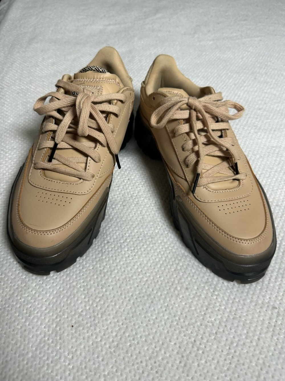 Reebok x Cardi B Club C V2 Women’s Sneakers - Beige/Tan - Size 7.5